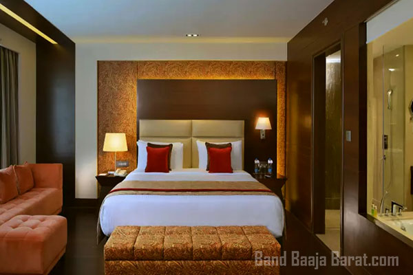 Best 5 Star Hotels in  Agra