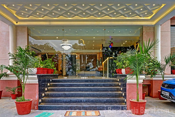 Best 4 Star Hotels near Fatehabad Rd Agra