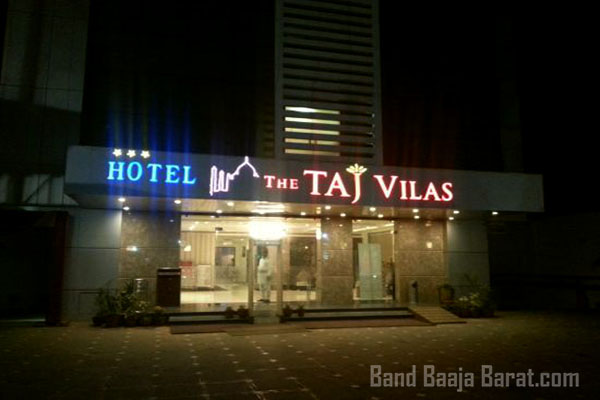 Hotel The Taj Vilas in Tajganj Agra