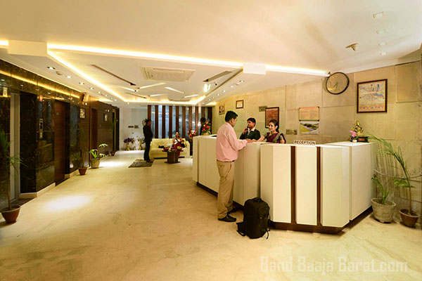 Best 3 Star Hotels in Tajganj