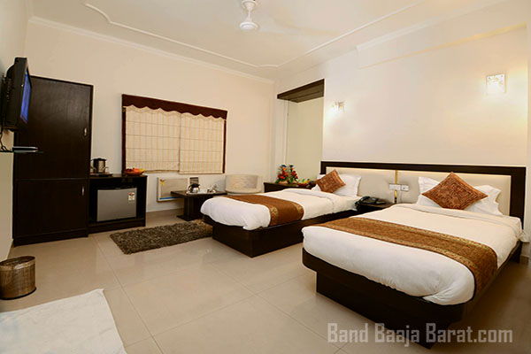 Top 3 Star Hotels in  Agra