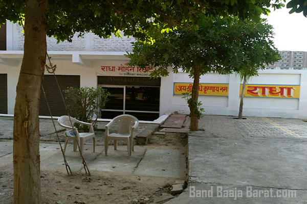  Radha Mohan Resort in Agra