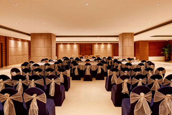 best hotel for wedding in Delhi The Lalit