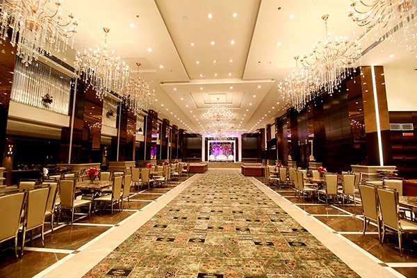 all weding services in hotel Green Lounge Fusion Delhi