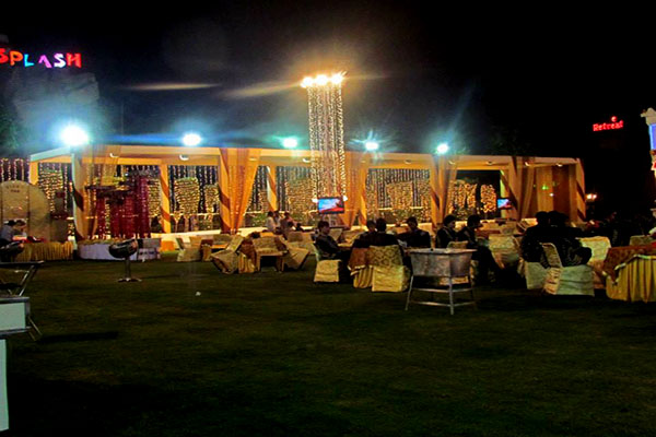hotel for small wedding in Delhi The Aamantran Party Lawn