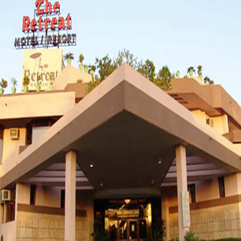 banquet hall for small wedding in Delhi hotel, The Retreat Resorts