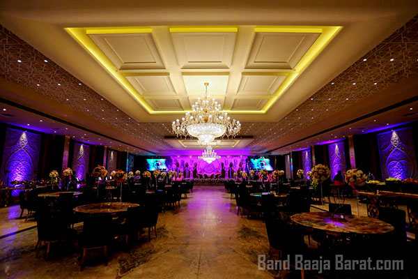 hotel for small wedding in Delhi Starland Banquet