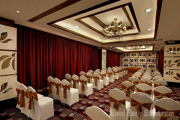 banquet hall for small wedding in Delhi hotel The Golden Palms Hotel & Spa