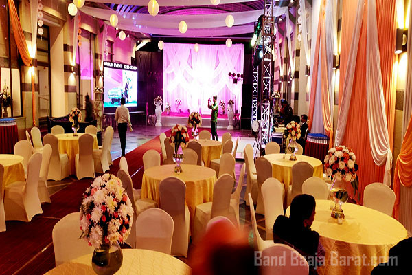 photos and images of Hotel LA in Delhi