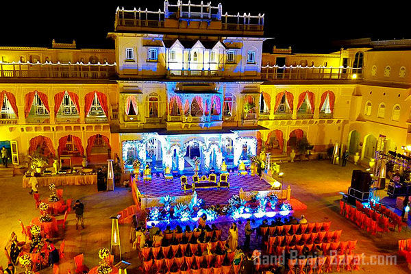 wedding lawn Chomu Palace Hotel in Jaipur