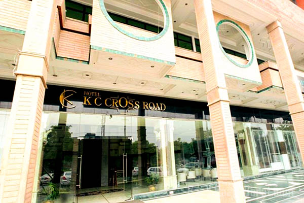 hotel kc cross road in chandigarh
