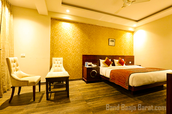 hotel lohias mahipalpur in delhi