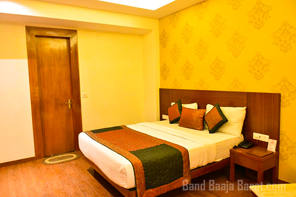 hotel lohias mahipalpur in delhi