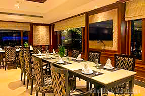 the greenwood resort dining area
