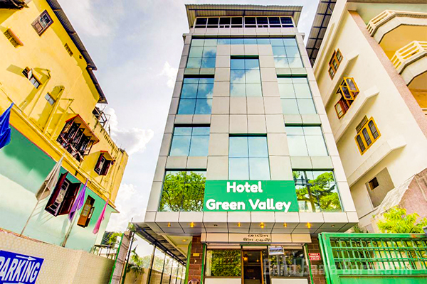 hotel green valley front view