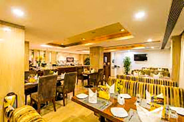 tiaraa hotels & resorts dining area