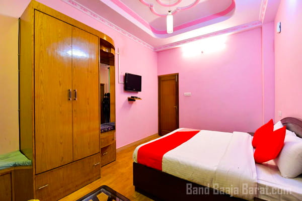 suite room in hotel Himalayan Escape