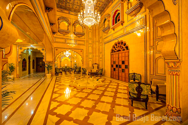Chandra Palace hall