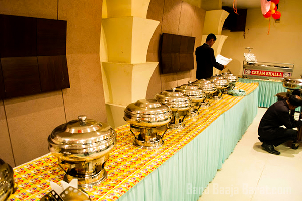 Hotel Vanjali food counter