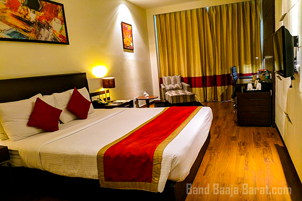 Humble hotel amritsar bedroom