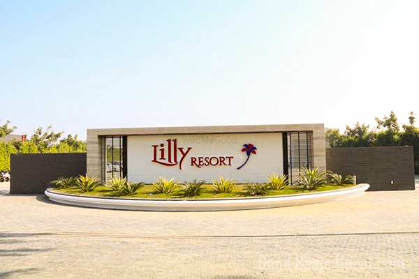 Lilly Resort
