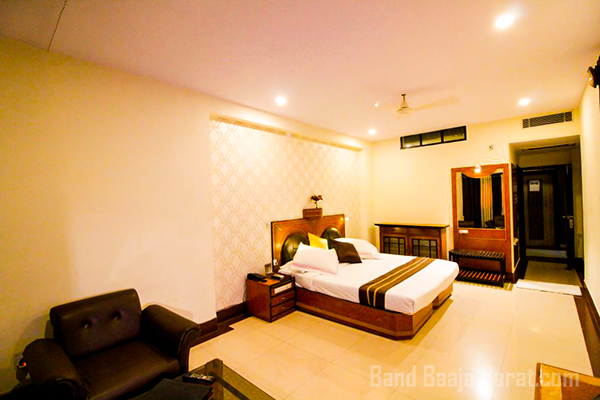 hotel rishi regency civil line jabalpur