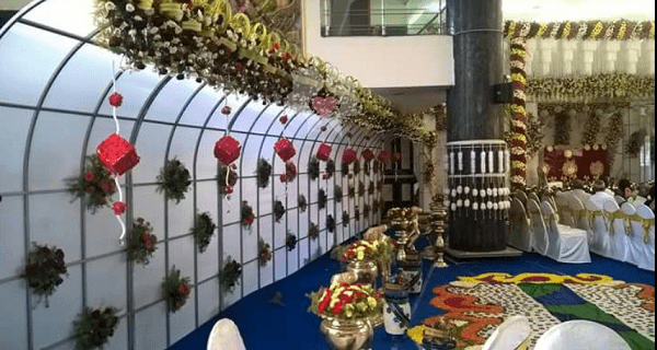 mahamaya flower decorator boomavathi temple urwa mangalore
