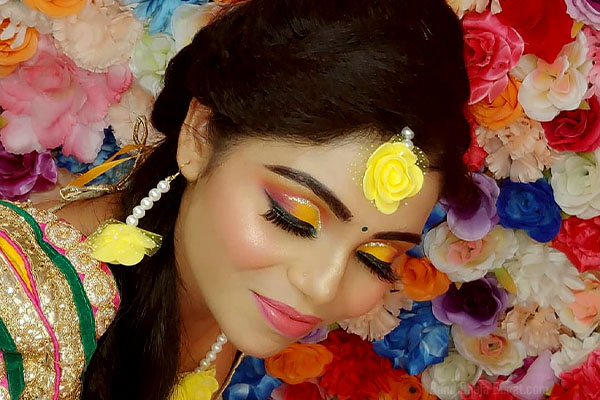 Makeup artist for haldi ceremony