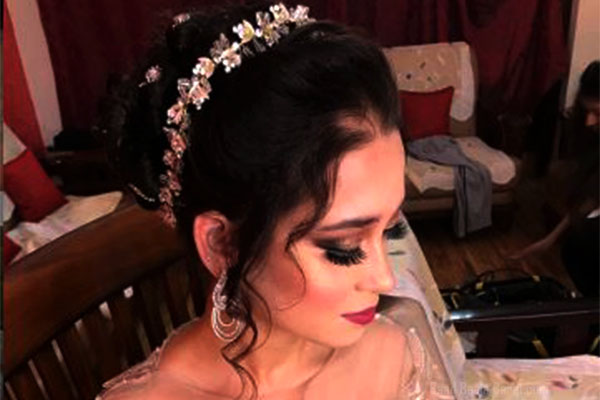 Makeup artist for engagement ceremony 