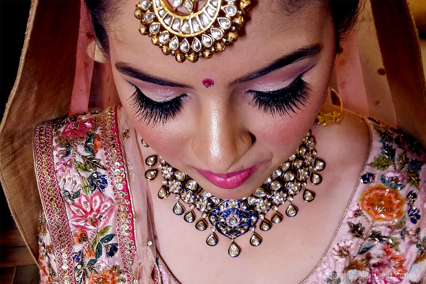 suraj hair and makeup artist sangam vihar delhi