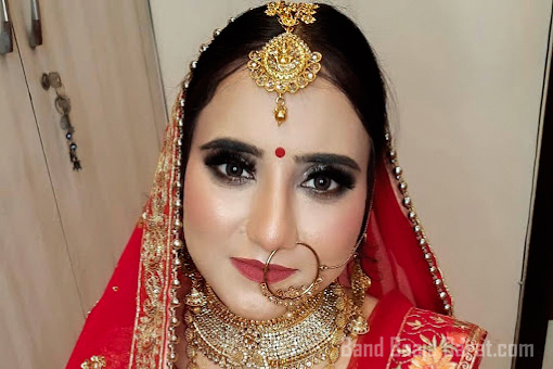 Anni makeovers salon for bridal makeup in Delhi NCR