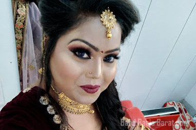 Komal Singhal Makeup Artist near me with price