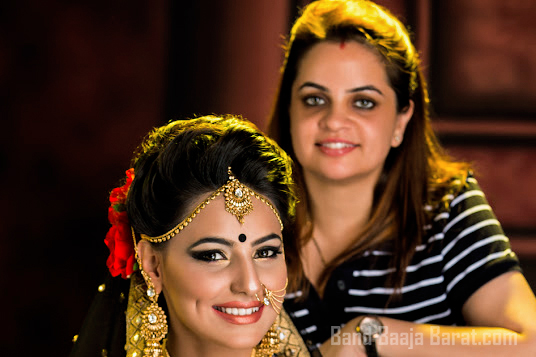 Top makeup artist in delhi ncr Smily Shinh Makeovers