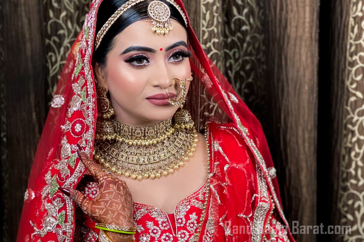 Sonal Sharma Makeovers Hair, Beauty and Grooming services