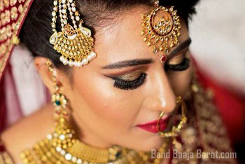 Top makeup artist in delhi ncr Swati Kalra Makeup Artistry