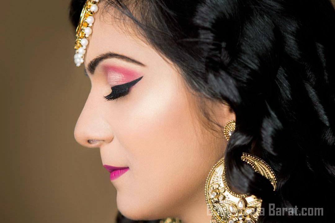 Top makeup artist in delhi ncr Vaisshali Jain Makeovers
