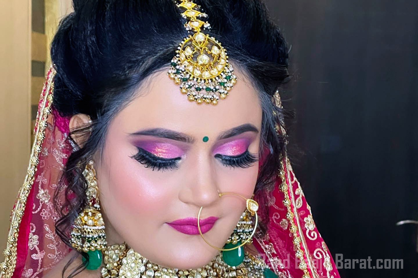 meenkashi dutt makeovers in Khandari Agra