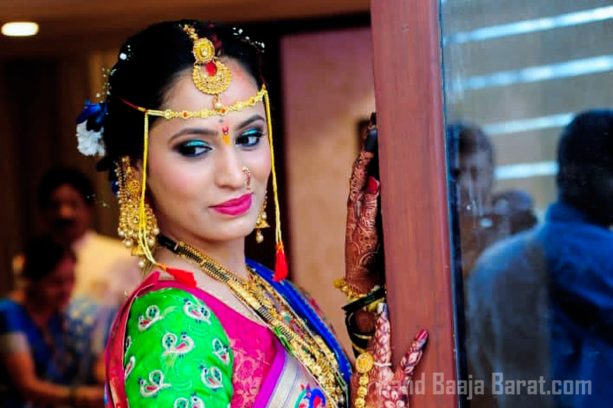 best bridal makeup by Soniya Modi	