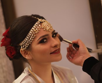 sabah malgi bridal makeup artist chembur mumbai