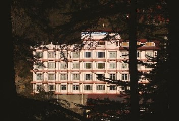 hotel-silverine-the-mall-shimla 