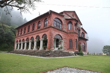 raghu vilas above masonic lodge mussoorie