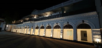 saroja-palace-kotwali-varanasi 
